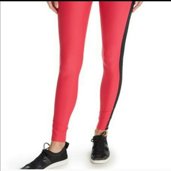 SPIRITUAL GANGSTER LEGGINGS / centered studio tight in cherry 🍒 - Picture 2 of 6